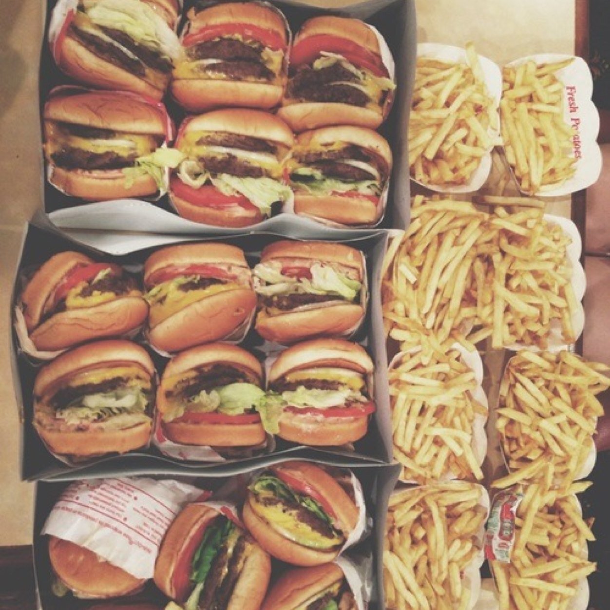 GuyIssue's profile picture. Just a guy tweeting guy issues