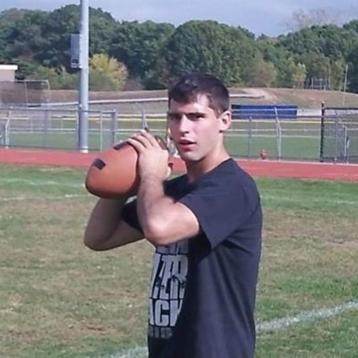 seanj1992's profile picture. Big football player love to chill with my boys and hang with the crew and happly taken by @stephmlex 11/23/14