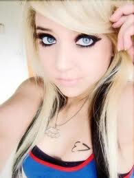 galeraa geral segue aeee ela vai indikar vc  @maaranyS