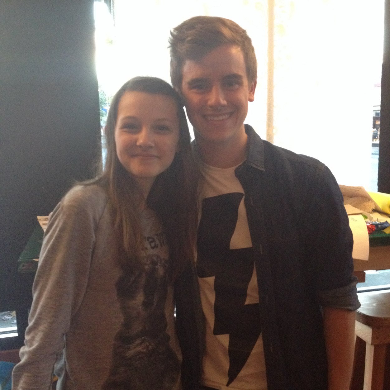 __o2l___'s profile picture. livin the life of a fangirl, (0/6, met 1/6)