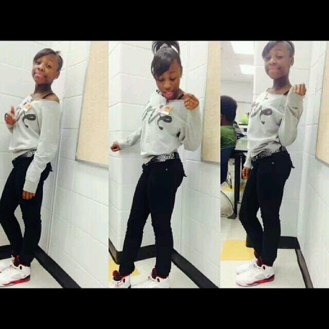 Just a girl trying to get somewhere in life♥