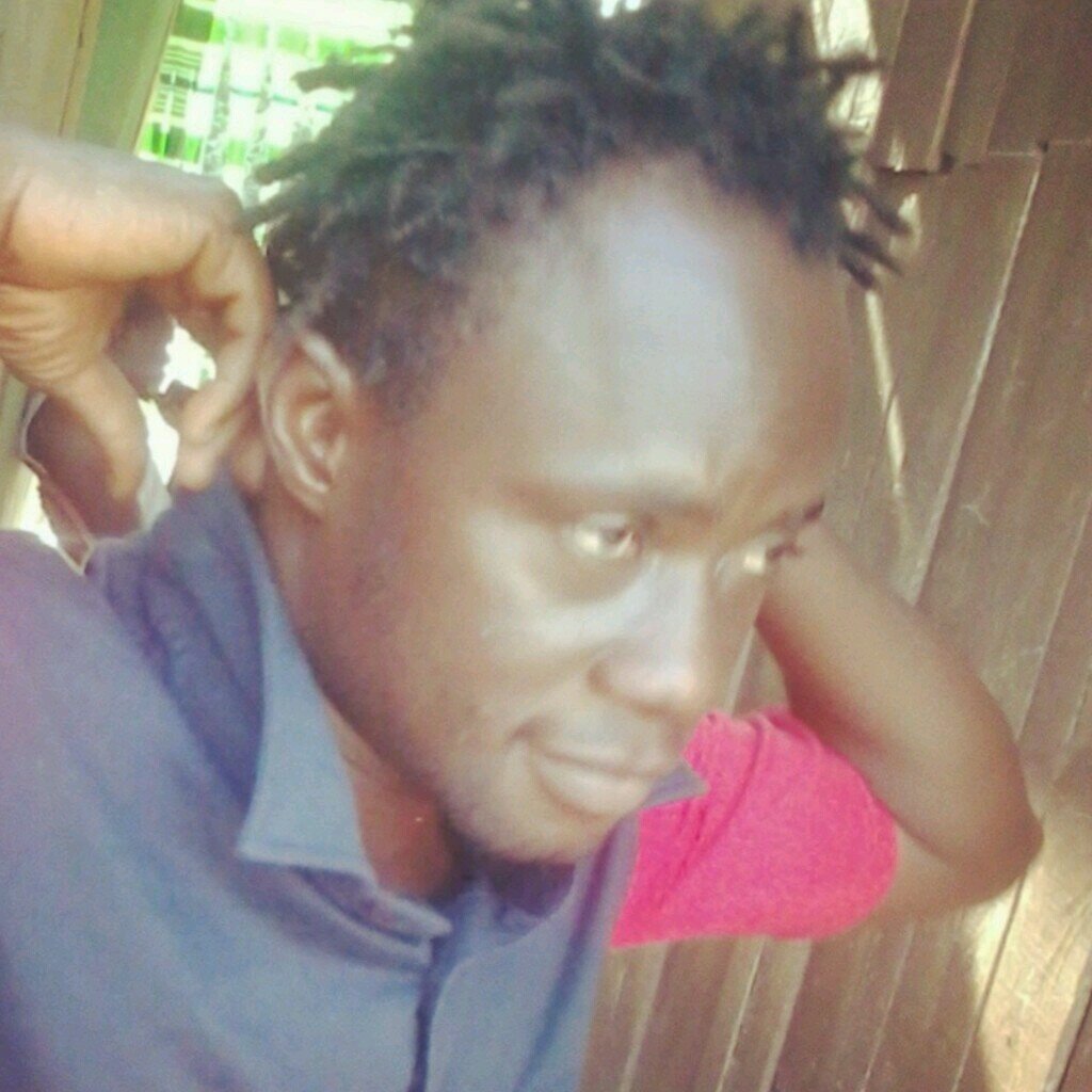 Am yng man of 29yrs,doing music..so many yrs in underground that makes me lyrical strong like humble lion in the jungle.kaka kusaa,kaka try,kaka mess up.
