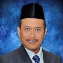 Aktifis kehidupan, Alumni UGM. Juragan Konveksi, memperbaiki diri memberikan manfaat kepada sesama #tangandiatas