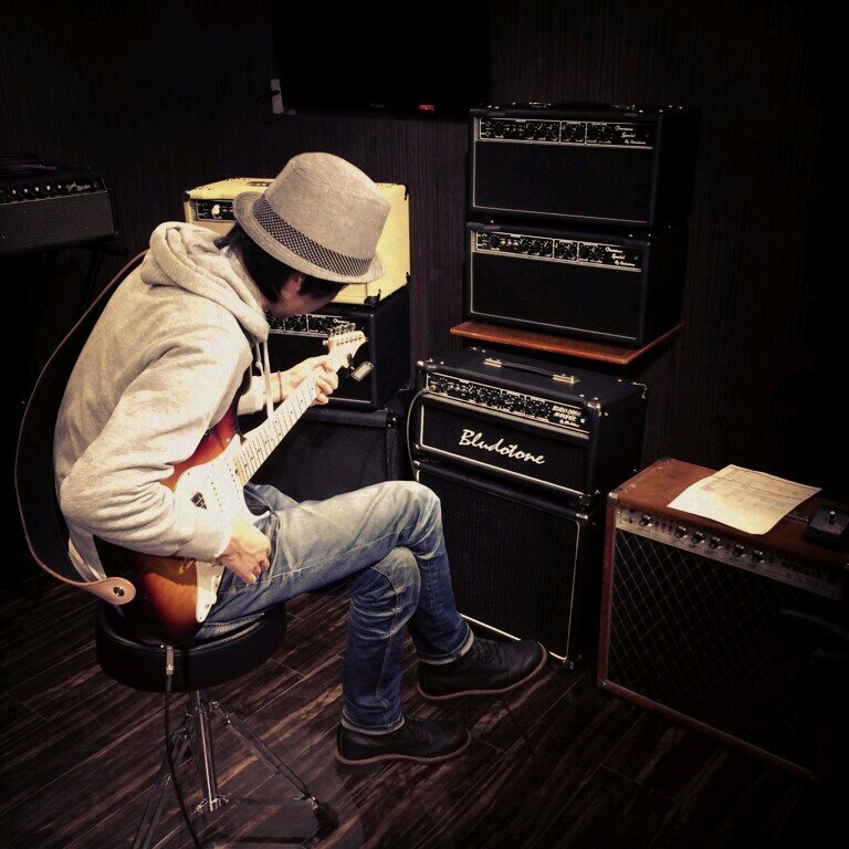 ギター弾いてます！レッスンしてます！気軽にフォローミー！