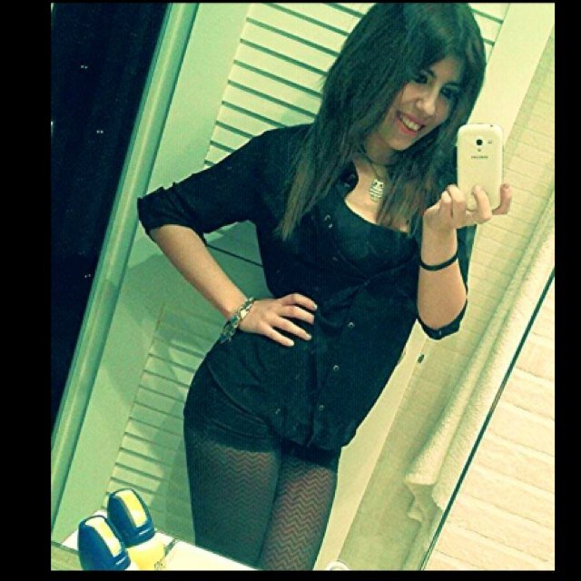la tristeza son bajones..que cojones,la alegría son mis piezas, porque tienen mil colores!*hai sonrisas que guardan recuerdos para toda la vida.loca por vivir.