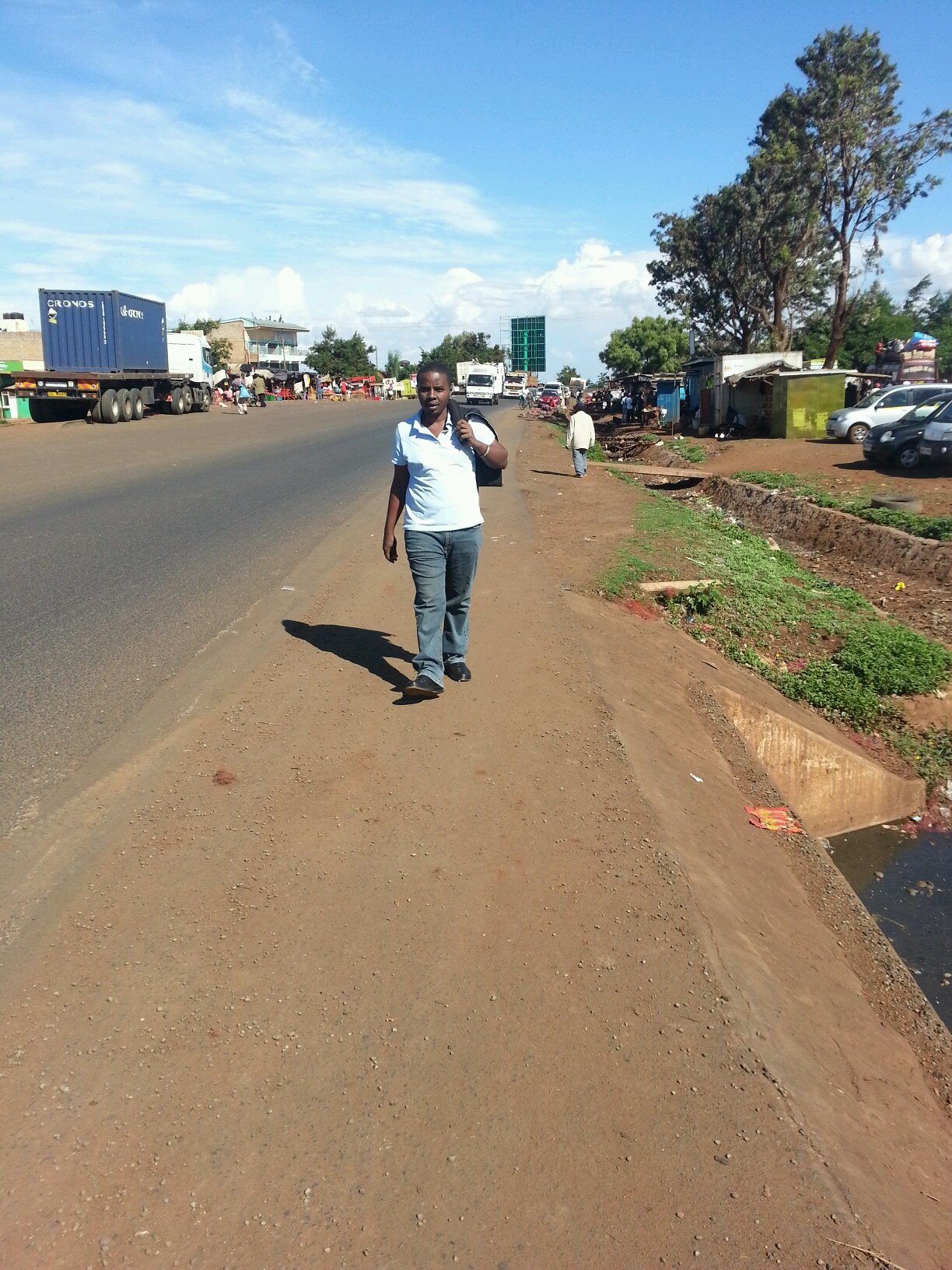 samuelkinyanju4's profile picture. no matter the economy in the jungle the lion will never eat grass not because of pride but because of who it is.