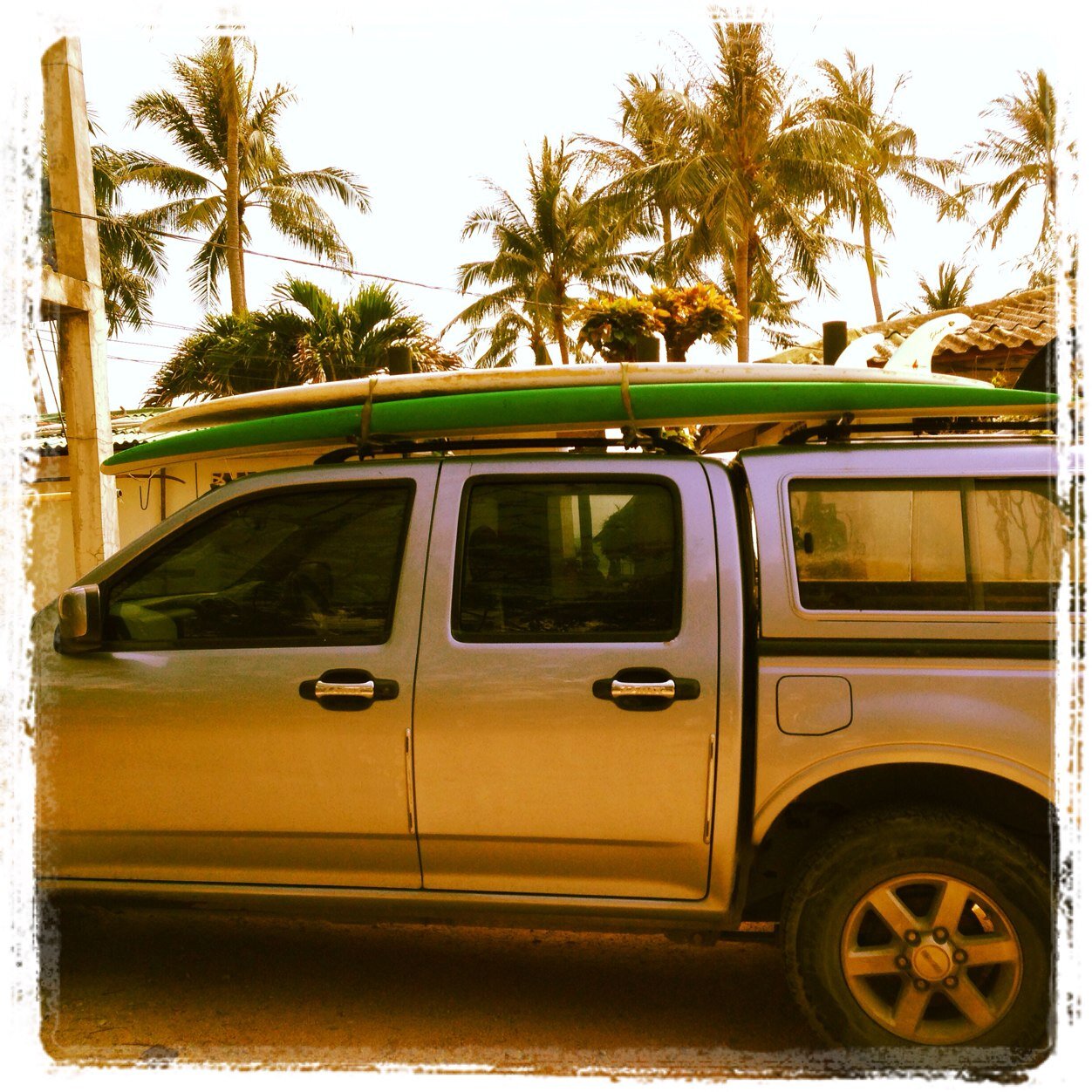 I am Japanese. I love surf,beautiful beach...living in Bangkok, hope to move to Phuket!! I ♥︎Phuket! ♡Kata Beach.♡ I♡K