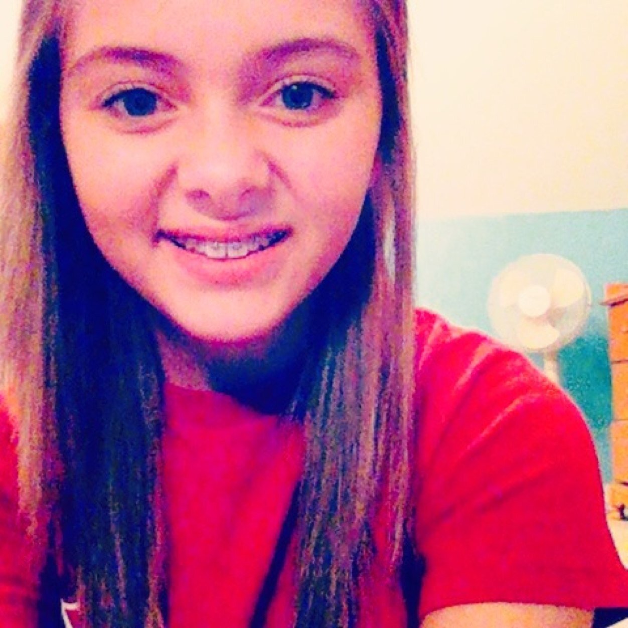 13 years young. Still trying to figure out what life is!! Love one direction!!