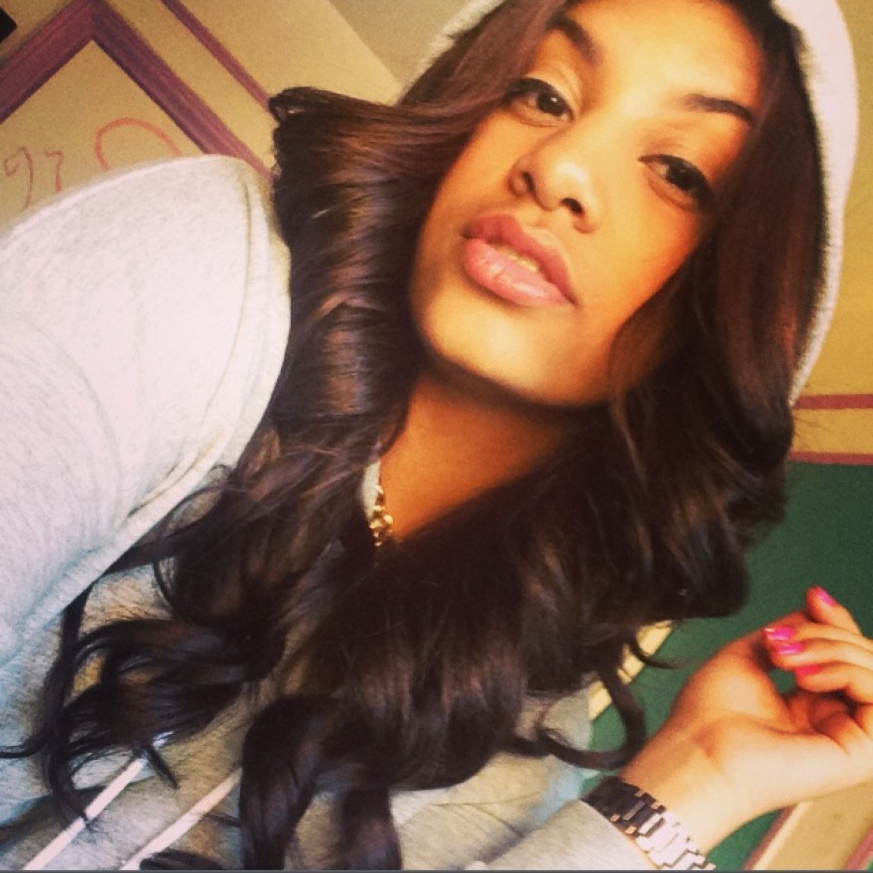 frontpageShary's profile picture. 