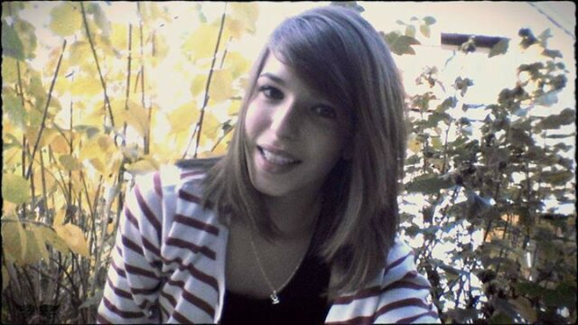Hier est parti pour toujours, demain ne viendra peut-être jamais, seul aujourd'hui t'appartient. ♡