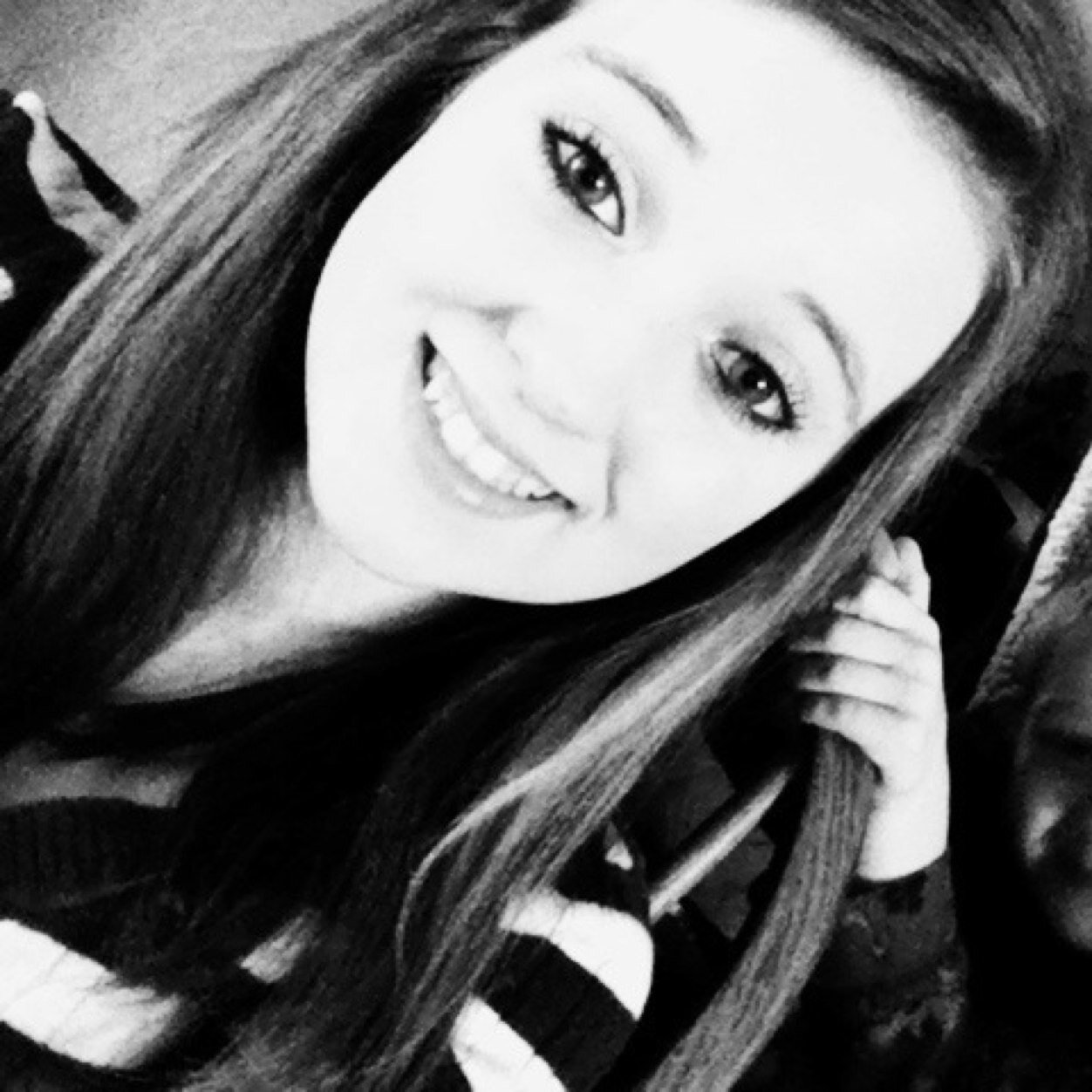 Allen14Mckenzie's profile picture. Hey my name is Mckenzie Allen my favorite show is the Walking Dead my favorite movie is The Titantic I am 13 years old so please follow me I follow back