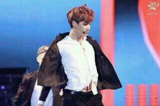 Hey stalker.. I'm RP Lay of EXO-M. potition Dance machine, Changsa boy. SUZY LOVE YOU 3 :*