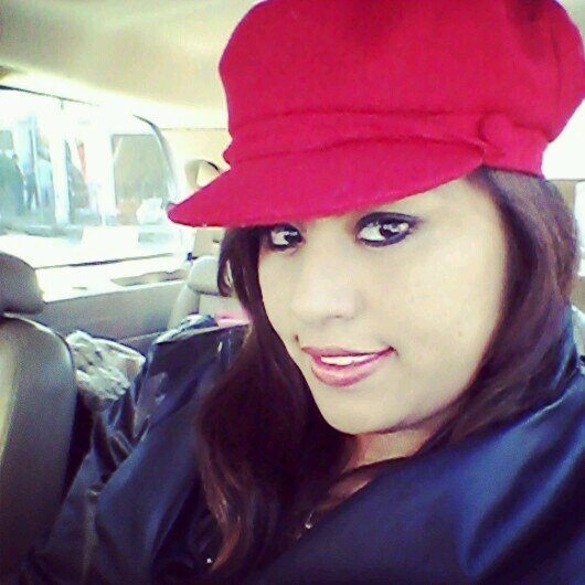 °_° Antes que nada sigueme!!! & te sigo que esperas!  ♥Hay soy una hermosura de mujer siempre soy el tema por ser envidiada por todos me encanta el Futbol! :D