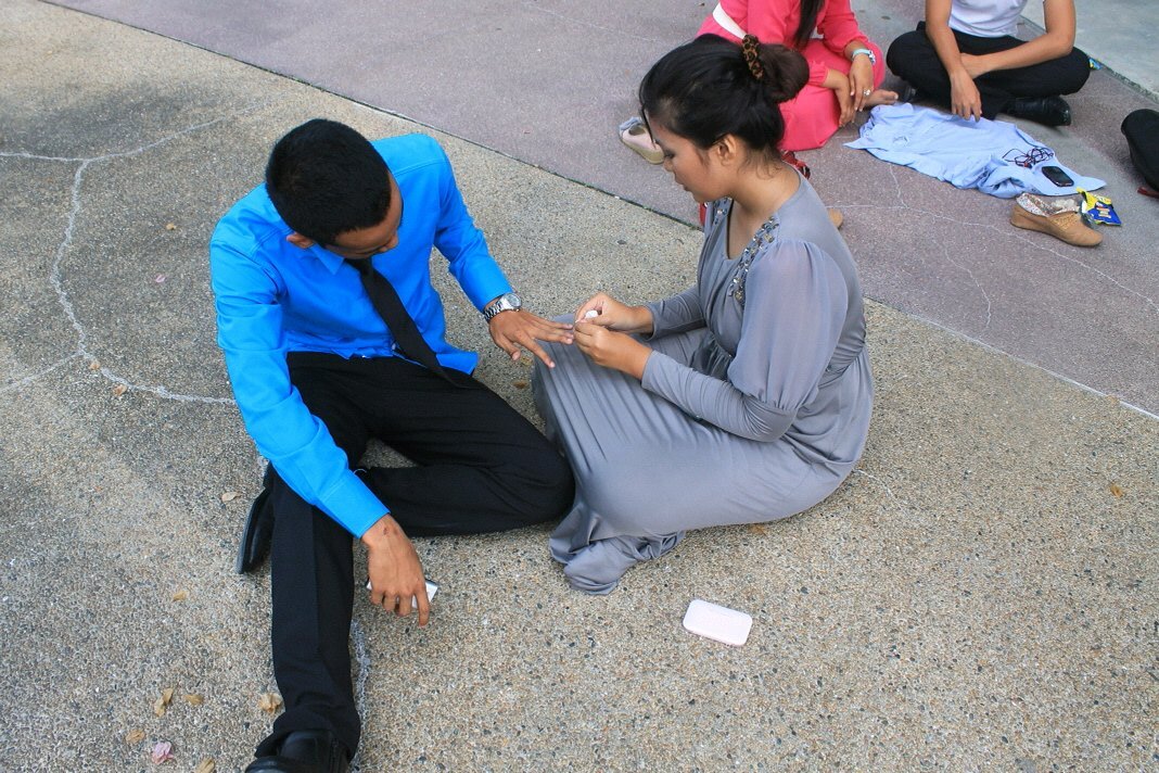 -Tak Kenal Maka Tak Cinta,Nak Kenal Follow Jeww (Raja Julia Is Mine)-12/09/2013