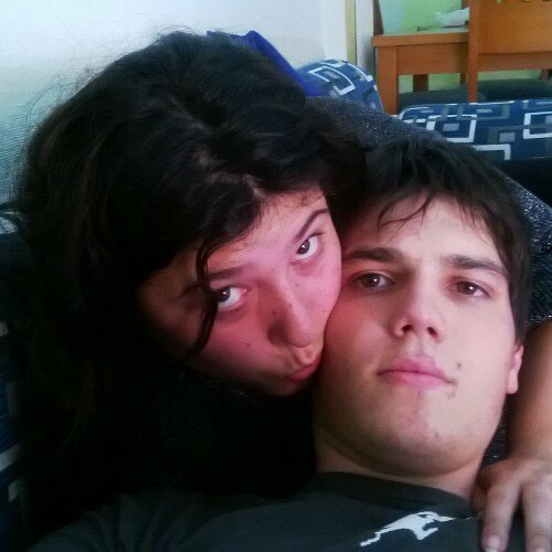 Soy Una chica de 20 años, tengo novio y m encantan los perros