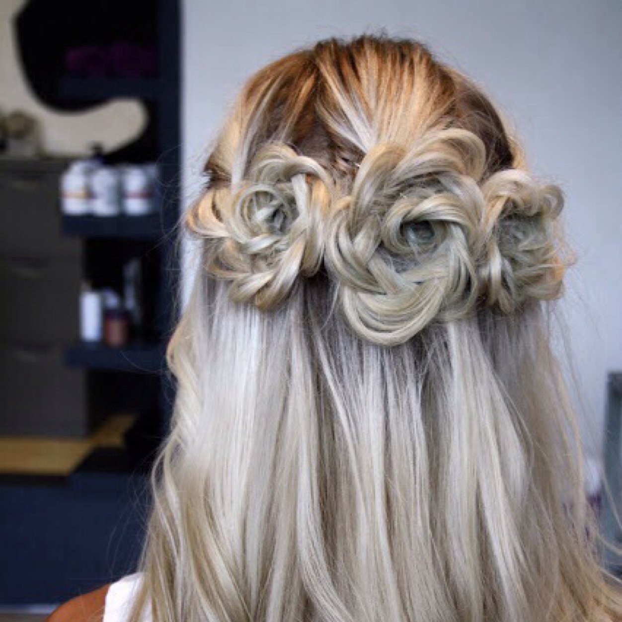 invinciamperova's profile picture. 