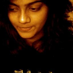 a dreamer,star gazer,believe in fairy tales and unique in my own way..love cold weather !!