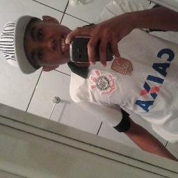 to solteiro mais eu to feliz antes só que mal acompanhado ♪♪'