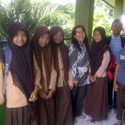 Keluarga Syahputra + Ababil :* + Murid di SmpN 3 Bekasi + Palang Merah Remaja SmpN 3 + JRC3