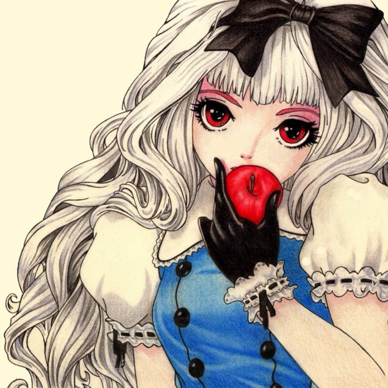 Sophie~ I'm just a bit lost in this large world, But atleast i have him~ #Taken @darealazrael Vampire... But I dont bite... Much~{#DetailedRP 18+}