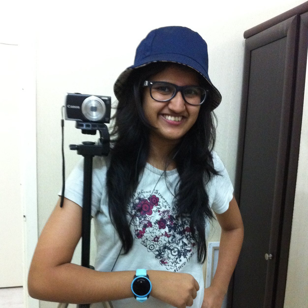 Rock_Star_Rocks's profile picture. If you can't amaze people by your Smartness confuse them with you Stupidity :D :)