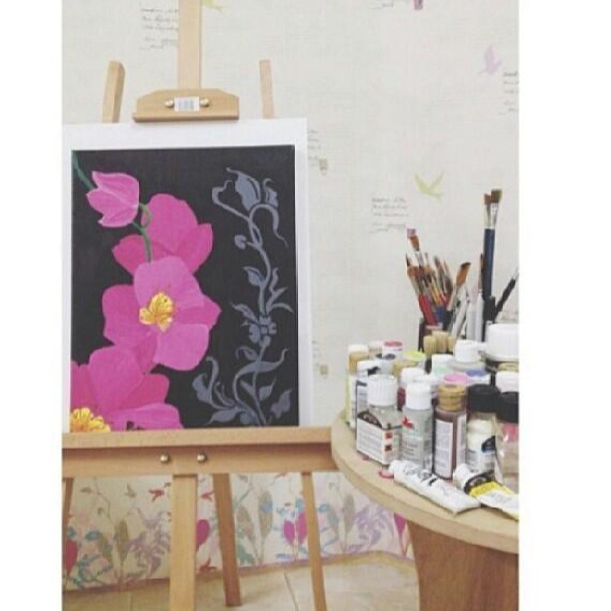 ﺭٌﻭِﻧٌﺎ ،19ﺳًﻨٌﻪِ،من عشاق الرسم ،تسعدني متابعتك=)رسماتي فالمفضله=)))