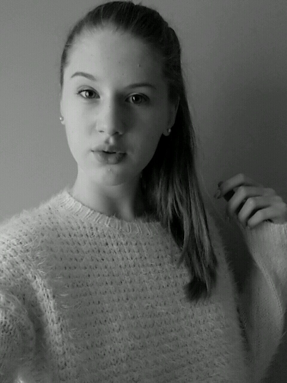 Hei! I'm Nika..I LOVE One Direction, The Vamps and Justin Bieber I also love dancing :) I'm from Slovenia so if you follow me I'll follow u back :*