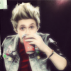 And being here without you is like I’m waking up to...
Only half of blue sky ზ Directioner and Mahomie.
