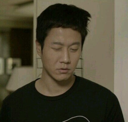12.08.05~ 현실적인 친오빠,친형bot입니다. / 모두 맞팔 / 선멘함 / 언팔할거면 차단