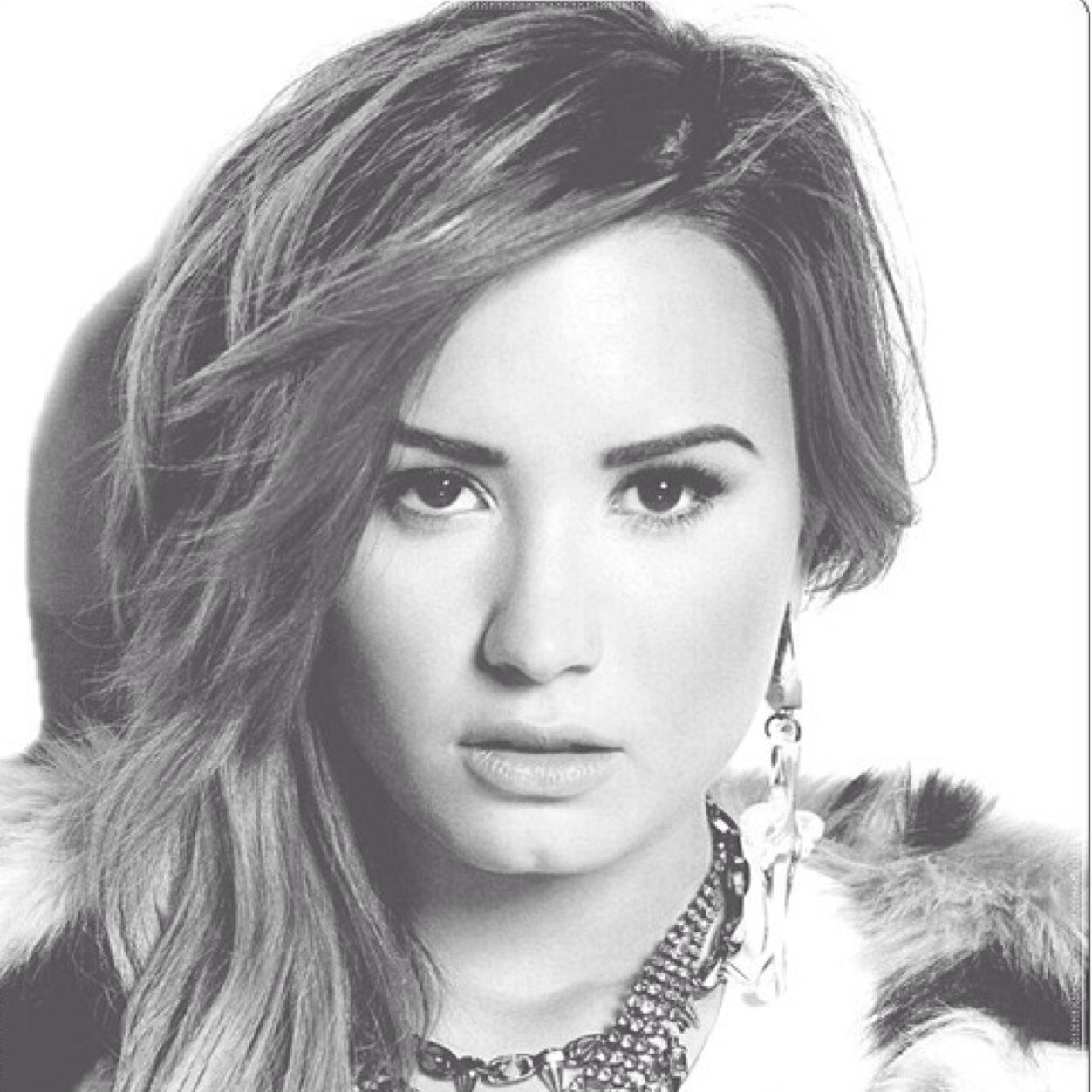this is a free follow. please follow my accounts @intocabello and @clumsydemetria :)
