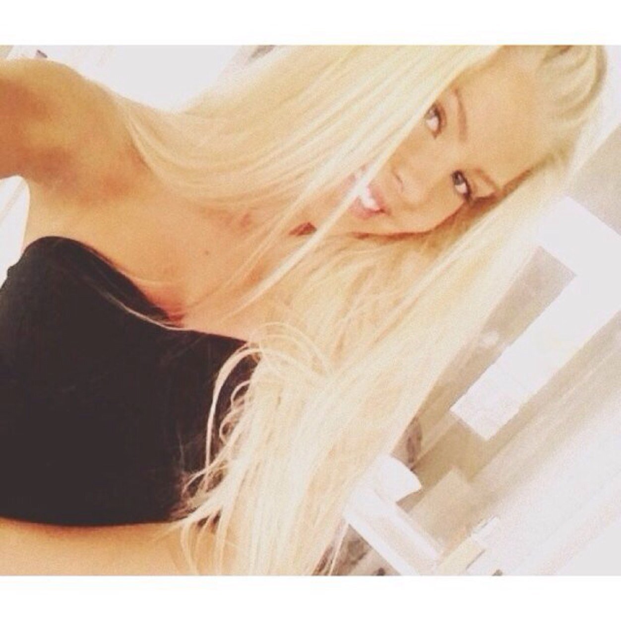 aurora mohn • single • firts pizzamica ever✌️