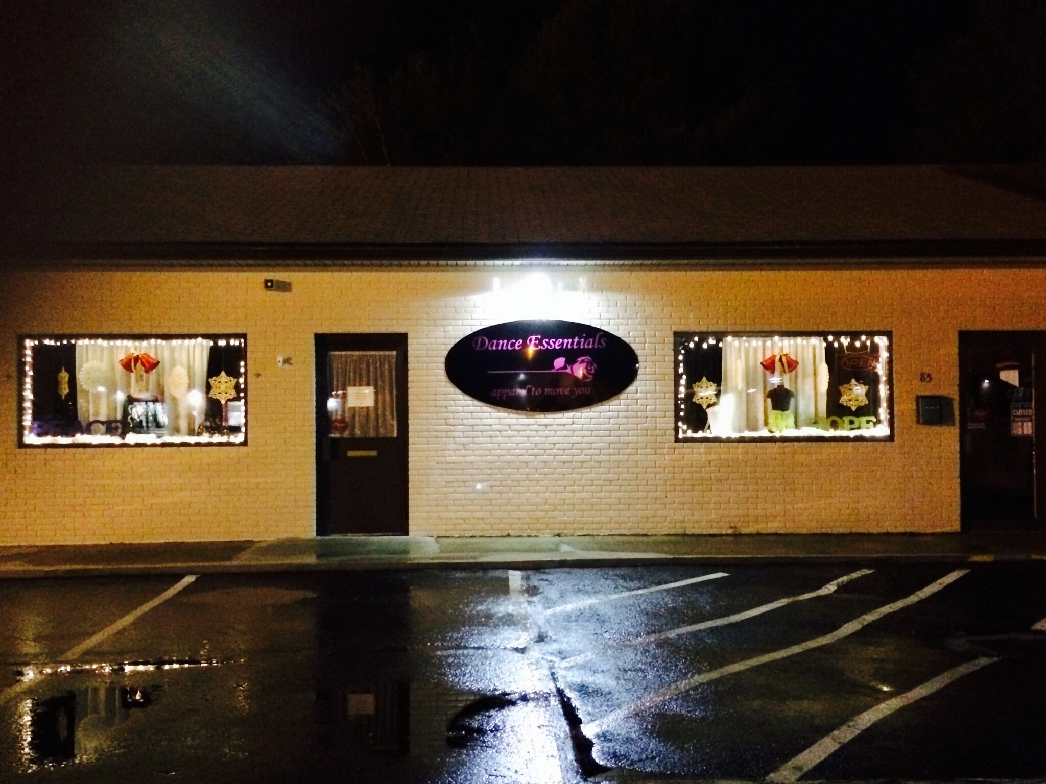 DancEssentials's profile picture. featuring Apparel to Move You! DE is a dance apparel boutique in RI that caters to your dancers' every need! Tights! Shoes! Leotards! Accessories & More!