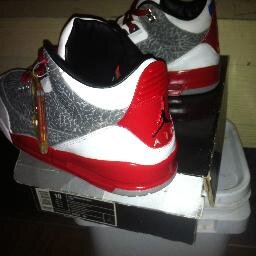 Kicking old 2 new through sole swap,stitching,restoration&customizing