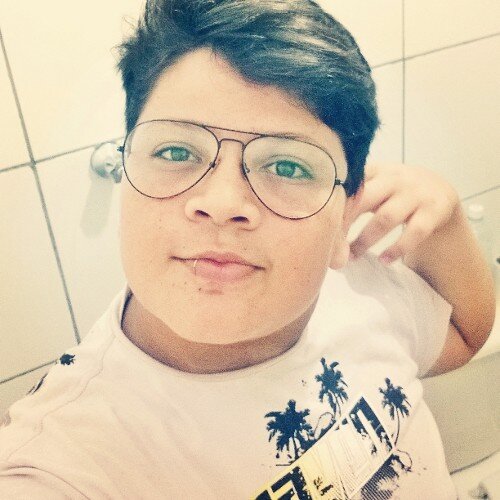 Não gosta de min suave entra na fila ,nasci pra ser Feliz não para agradar ninguém