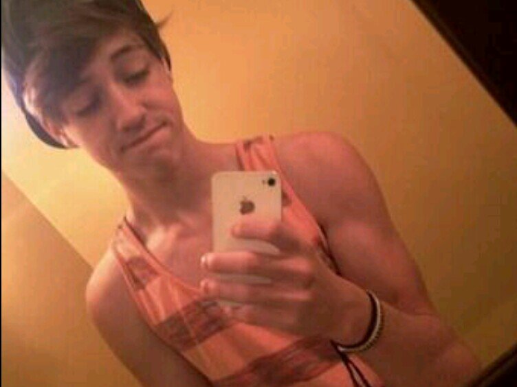SMILE girl, you are BEAUTIFUL♥ · DIRECTIONER BOY · follow back ·