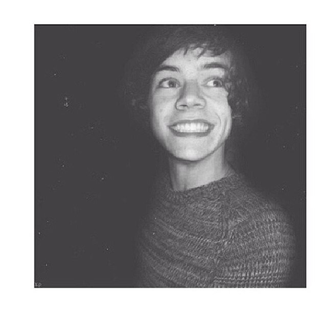@harry_styles so baby be with me so happily.