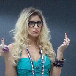 DEDICATORIA A @CarmiMasi  UNICO Y ORIGINAL TWITTER DE FANS CLUB DE  #CARMIMASI  SI NO TE GUSTA  no me importa los amo Soy @mmmcjb