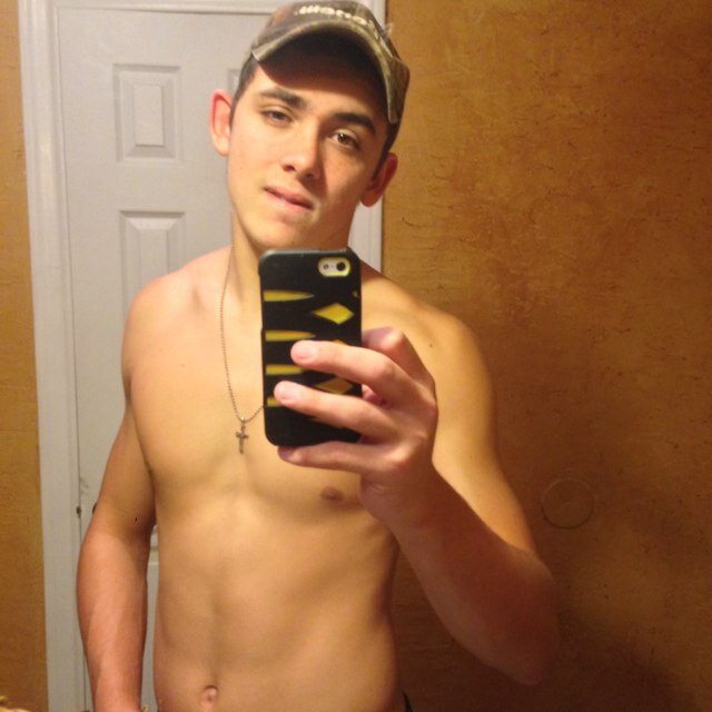 You haft to be heavy weight to drink with the best!! Beer Drinking is my life! Redneck way!