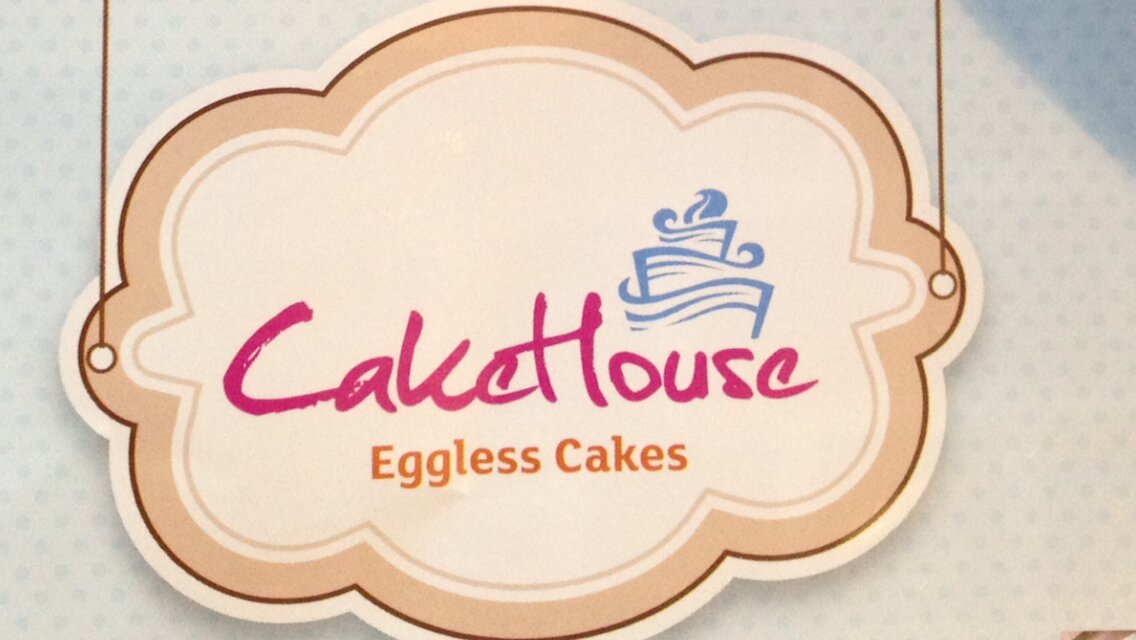 Our eggless cakes 
are specially 
designed to meet 
the needs 
Of you and your 
special guest!!!