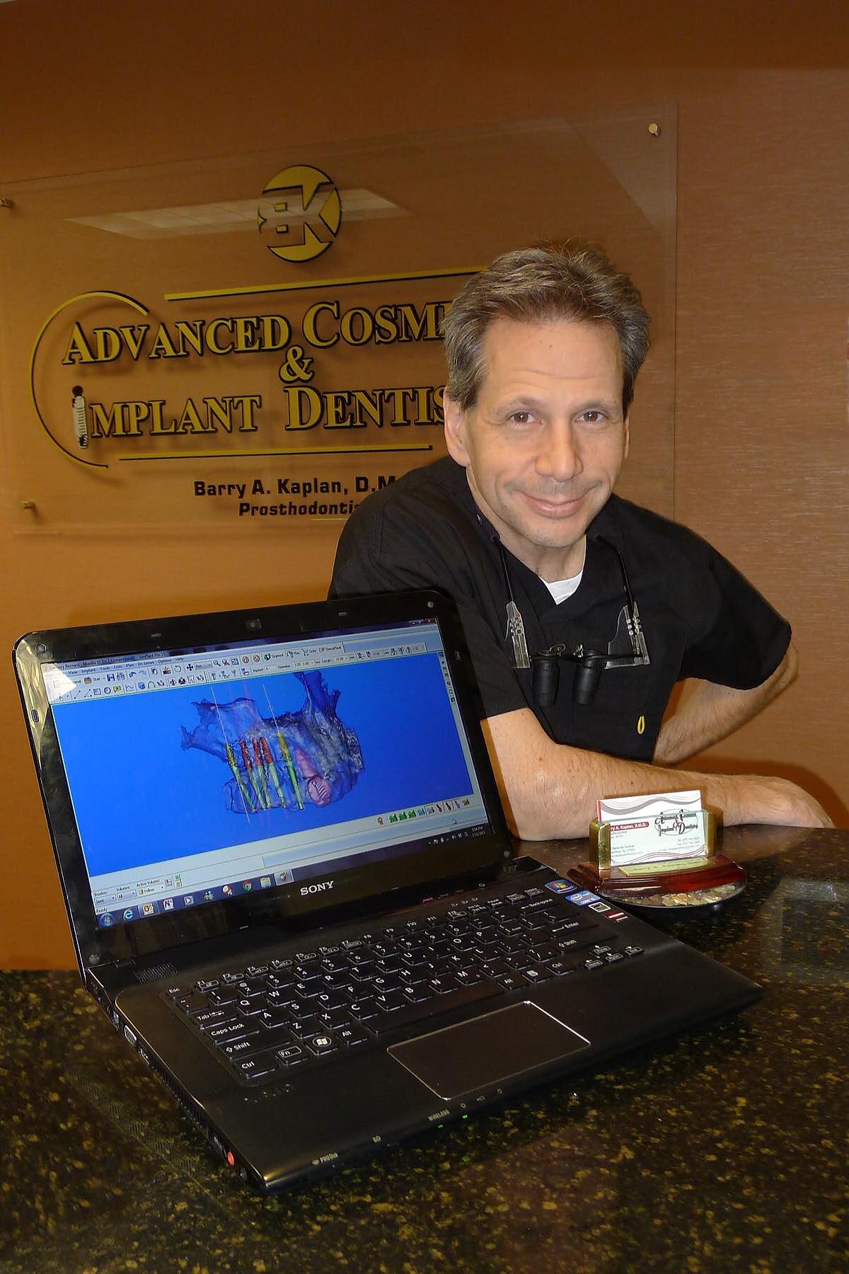 Dental Specialist, Prosthodontist, Implant Surgery