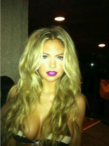 DanyaCardany's profile picture. 