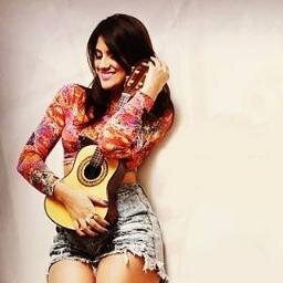 Fã Clube Oficial Hellen Caroline ®
http://t.co/KwU6qOvneU