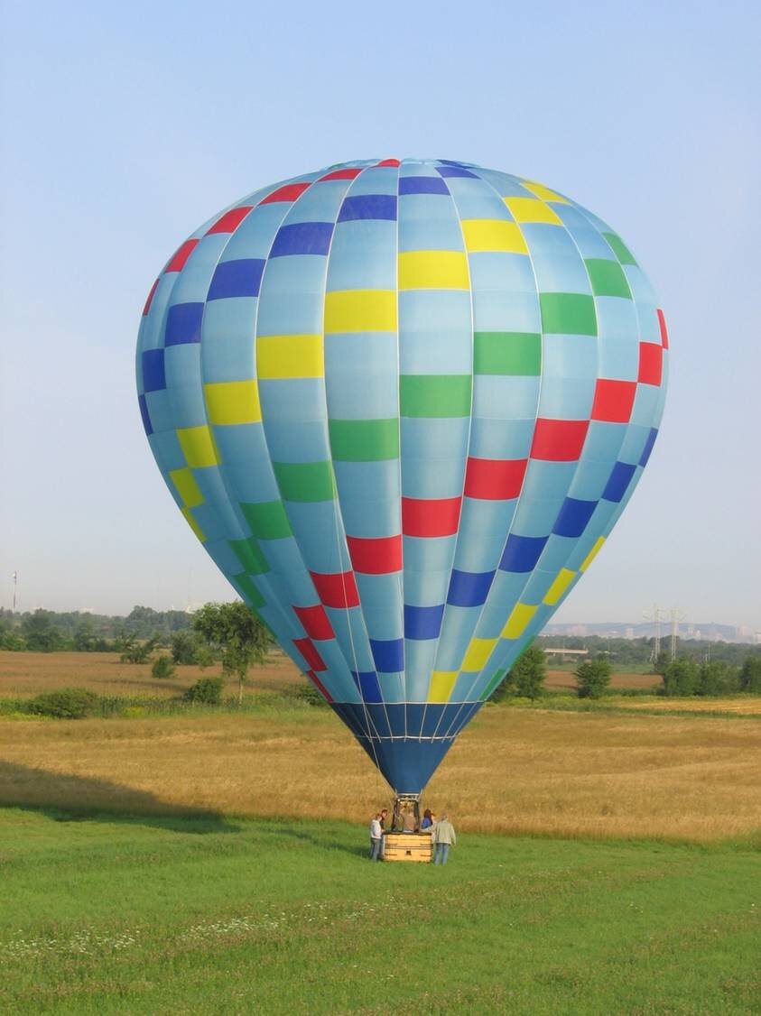 Hot air balloon ride company offering flights over central Connecticut.