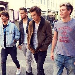 FOLLOW @1DLover_Holland please! xx