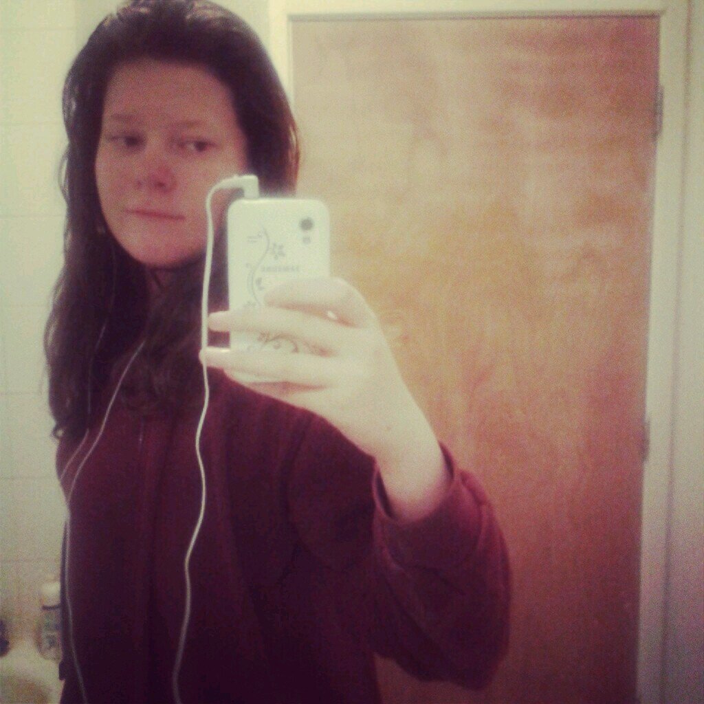 emmaemmaspence's profile picture. 14. britian. love america. instagram- emmaspencer23. Follow me and i'll follow you back. i need to get 100 followers by christmas, let's make it happen!