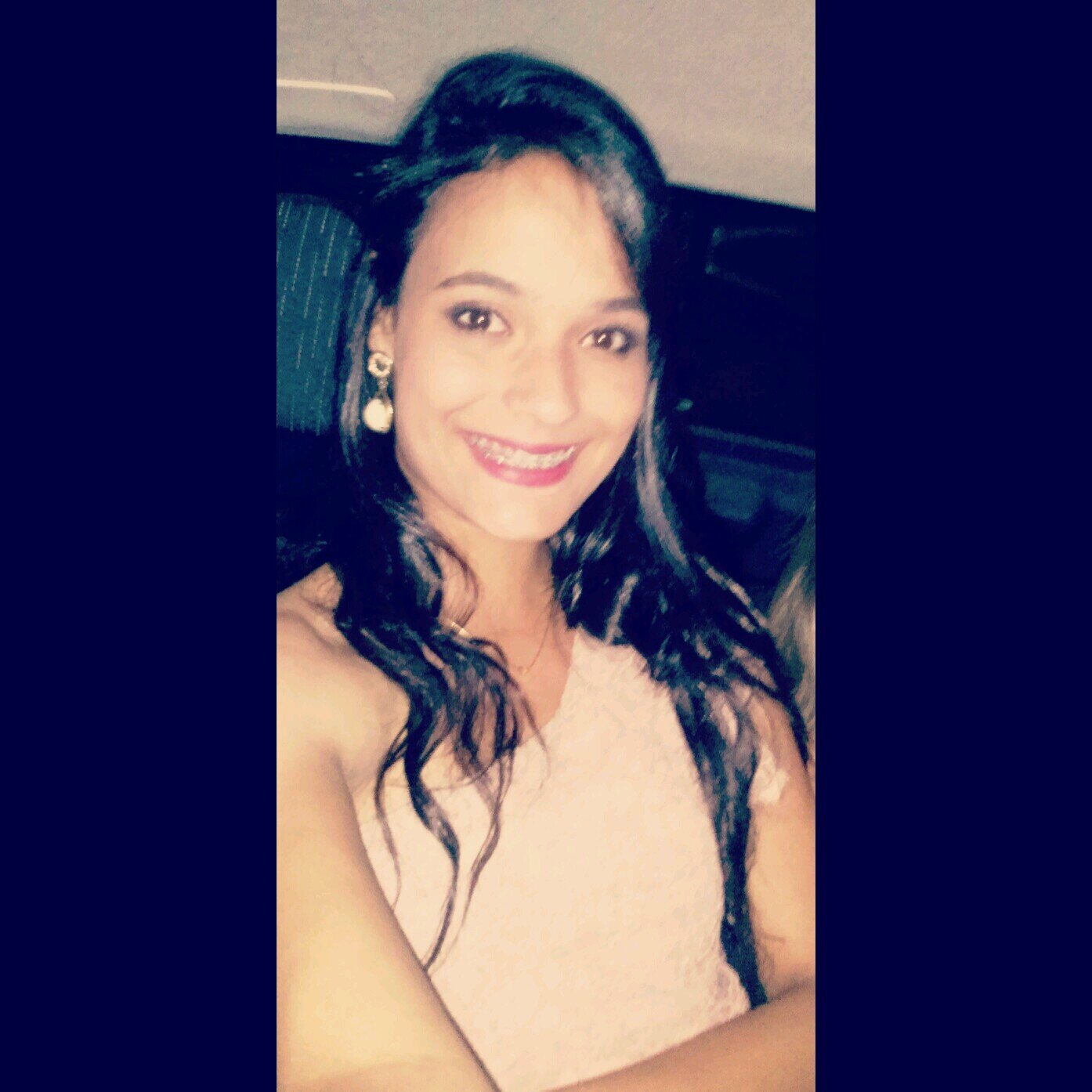 'Mas eu tenho o santo forte, é incrível minha sorte..' Sagitariana, Cruzeirense, Deus, Família Linda, amigos, futura dentista! :D
