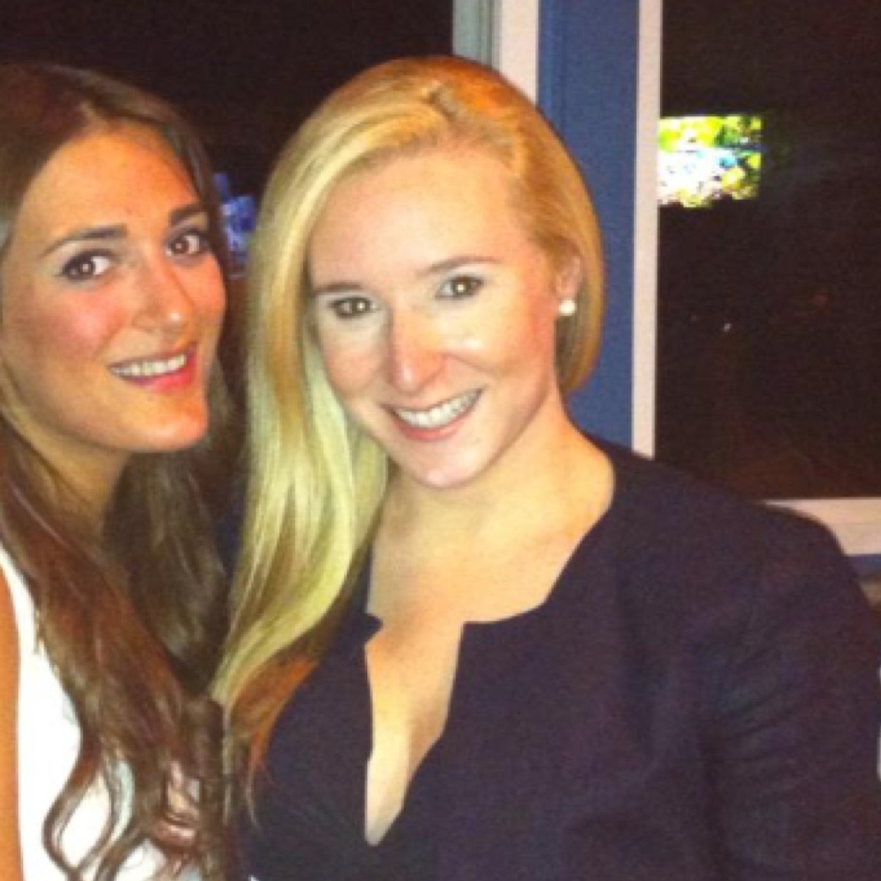 AOII. Wife. Columbia Alumna. Sassafrass. Runner. Lover of all things health & wellness. 
{Suck it up, Buttercup}