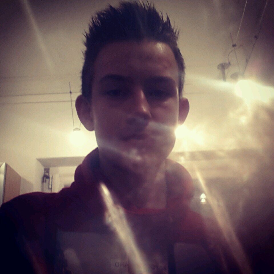 SHcBFunKi31's profile picture. #Skater#SHCBUIX#Championssuisses#Juniors#Novices#31