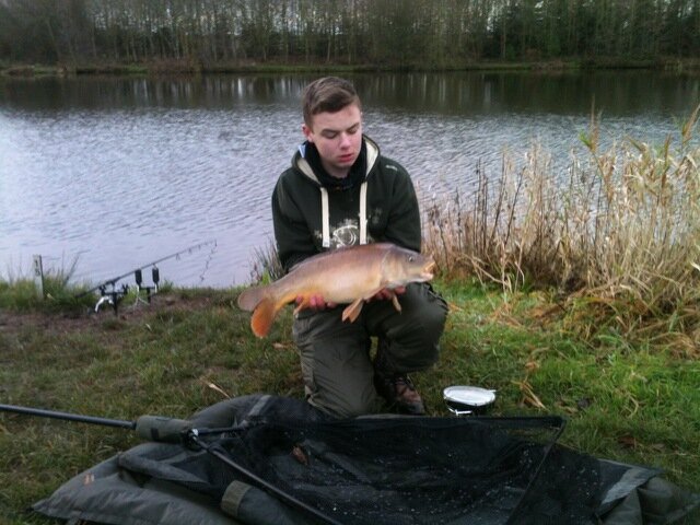 ENGLISHCARPER12's profile picture. 