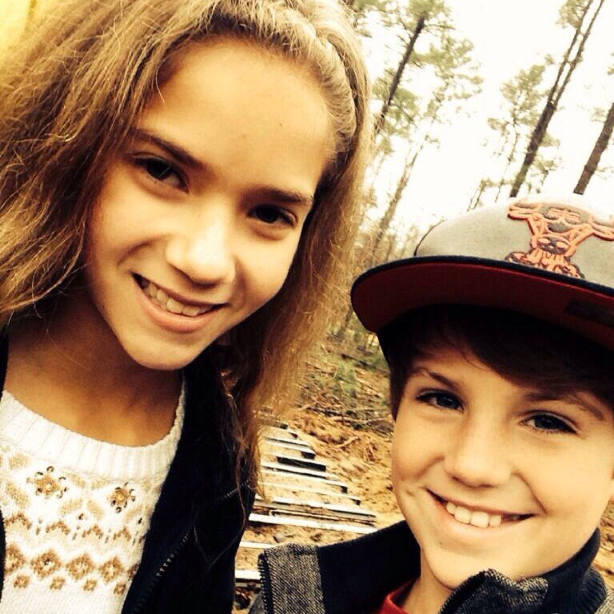 Hey! Kate here!✌️1⃣1⃣ years old! Official Twitter! ❤️Taken 6/24/13❤️